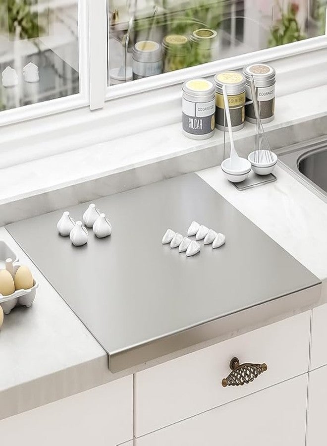 COOKVITA لوح تقطيع من الفولاذ المقاوم للصدأ من COOKVITA للمطبخ | سطح متعدد الاستخدامات | مانع للانزلاق | مقاوم للصدأ | حافة دائرية | لوح تقطيع للفواكه والخضراوات واللحوم والأسماك (41 × 31 - كبير) - Image 4